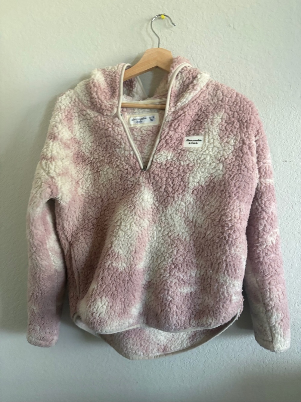 abercrombie kids Pink & Cream Sherpa Half-Zip Hoodie